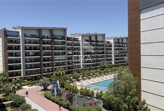 İzmir Park Yaşam Ataşehir Sitesinde Kiralık 2+1 Daire