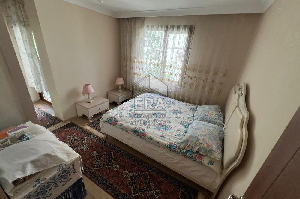 üSKÜDAR SATILIK 3+1 MERKEZDE GENİŞ DAİRE