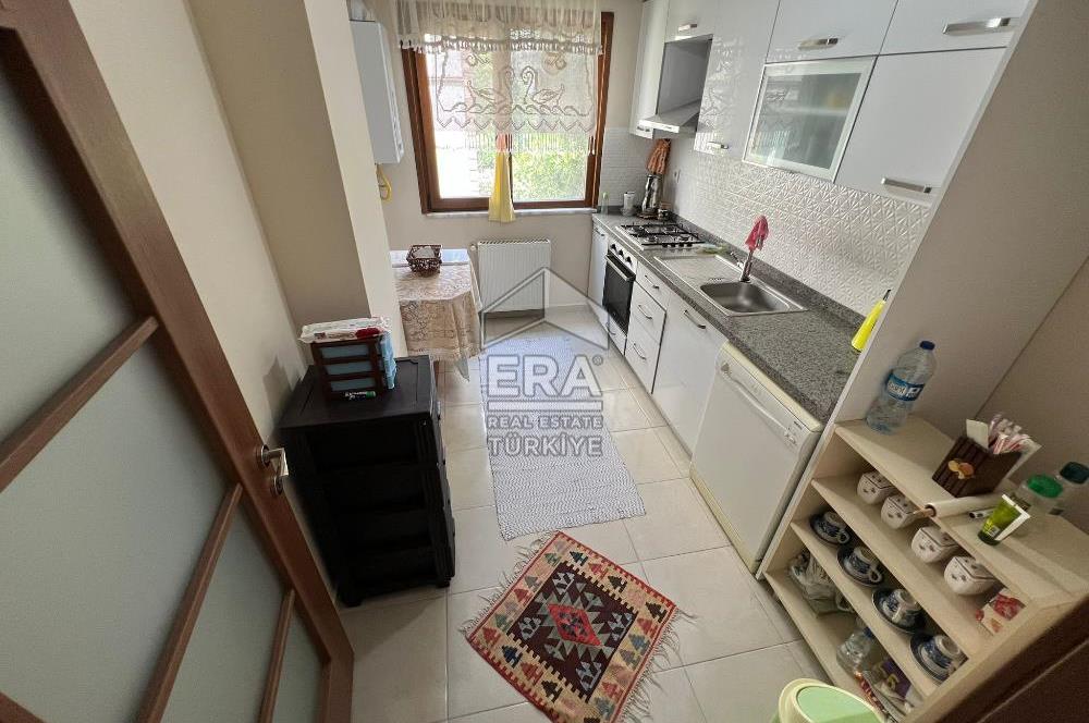 üSKÜDAR SATILIK 3+1 MERKEZDE GENİŞ DAİRE