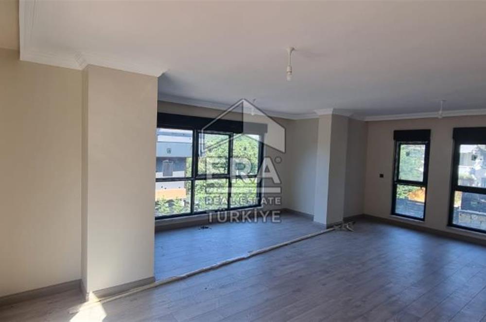Havuzlu Orman Manzaralı 5+2 Kiralık Villa
