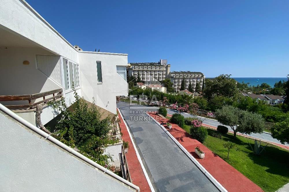 ANTALYA MANAVGAT POLATLI TATİL KÖYÜNDE KİRALIK TRİPLEKS VİLLA