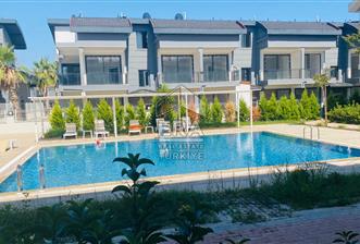 MANAVGAT SİDE'DE SATILIK SİTE İÇERİSİNDE HAVUZLU 1+1 DAİRE