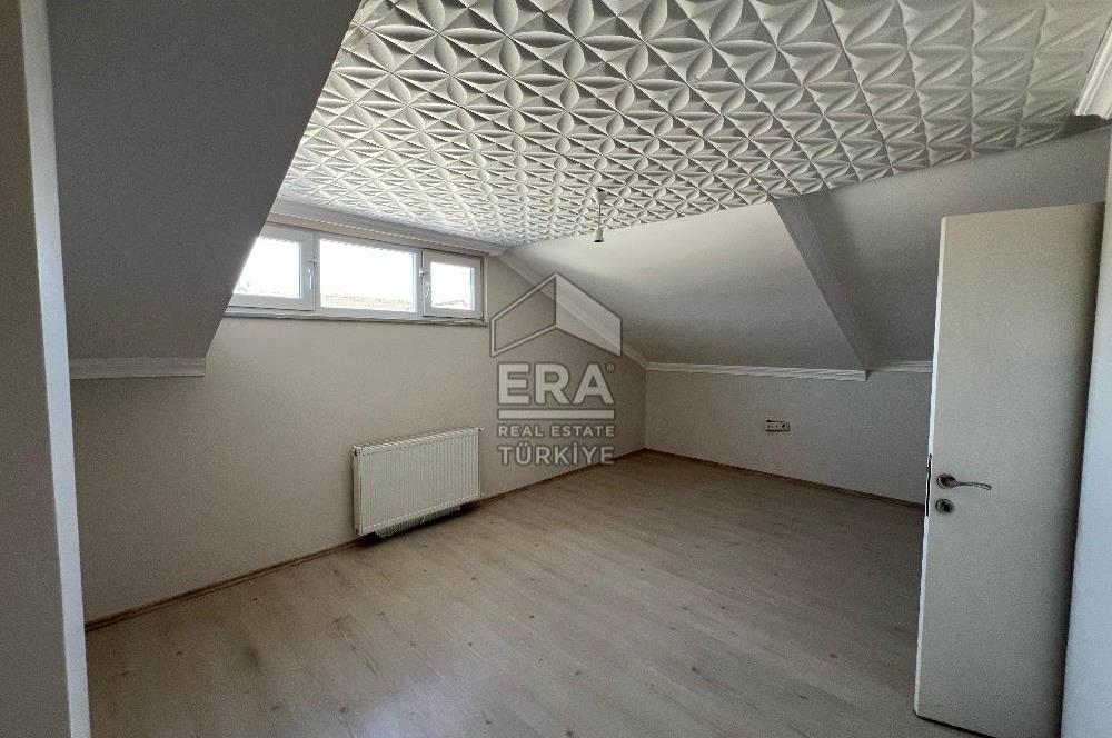 ERA KARAT SAKARYA ARABACIALANINDA 4+1 KİRALIK DUBLEX DAİRE