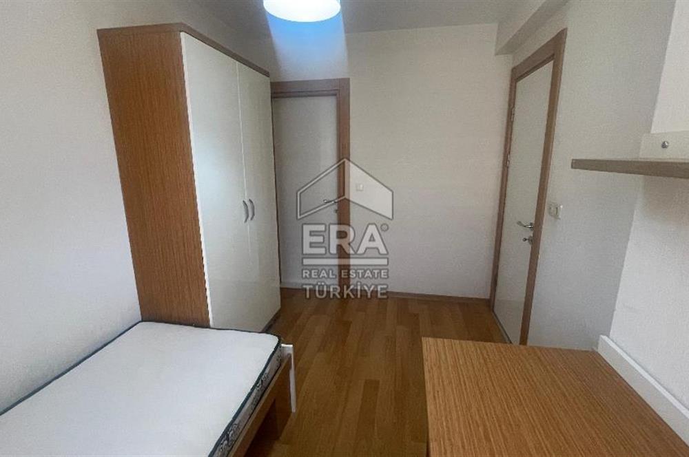 ERA KARAT SERDİVAN ÇAMLICA SİTESİNDE 2+1 SATILIK EŞYALI DAİRE