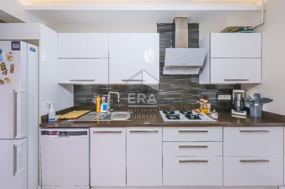 Aliağa Siteler Mahallesi Satılık 6+1 Bahçe Dubleks Daire