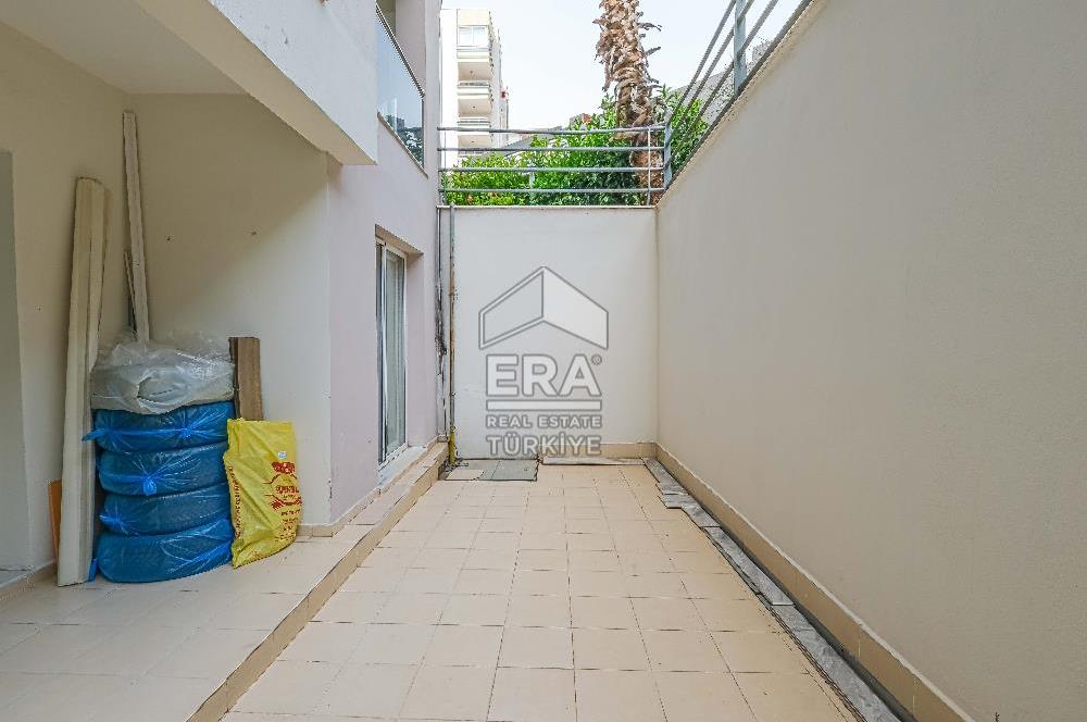 Aliağa Siteler Mahallesi Satılık 6+1 Bahçe Dubleks Daire