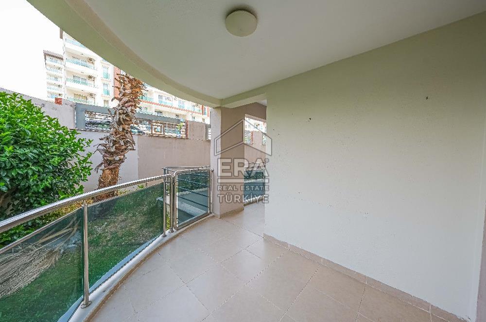 Aliağa Siteler Mahallesi Satılık 6+1 Bahçe Dubleks Daire