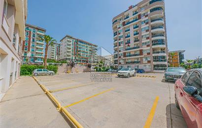 Aliağa Siteler Mahallesi Satılık 6+1 Bahçe Dubleks Daire