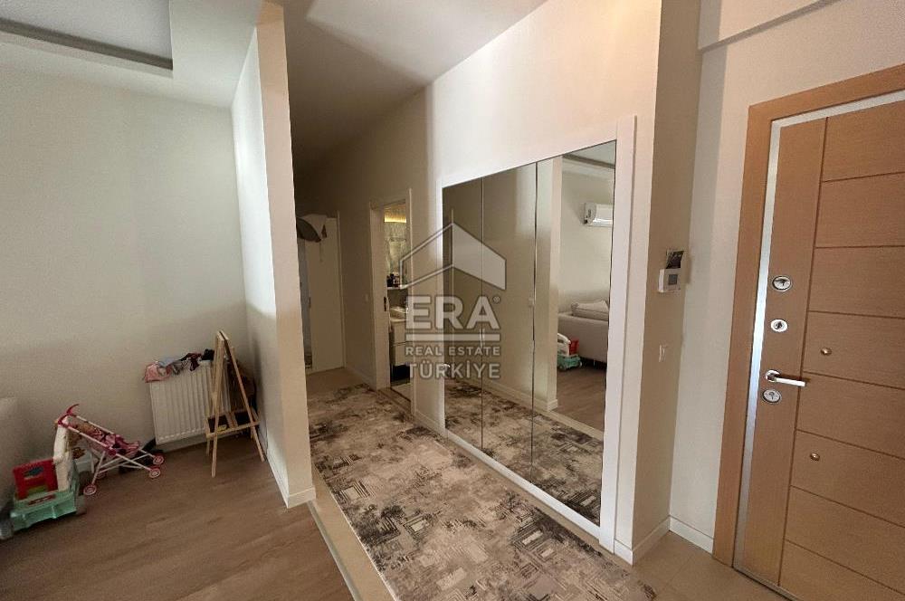 Bornova Narova 5  Sitesinde 2+1 Satılık Daire