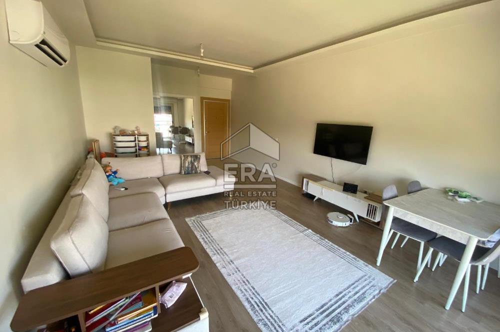 Bornova Narova 5  Sitesinde 2+1 Satılık Daire