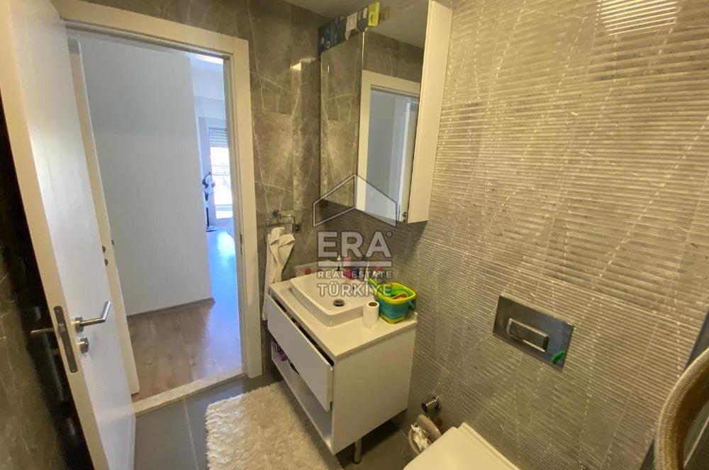 Bornova Narova 5  Sitesinde 2+1 Satılık Daire