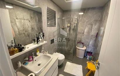 Bornova Narova 5  Sitesinde 2+1 Satılık Daire