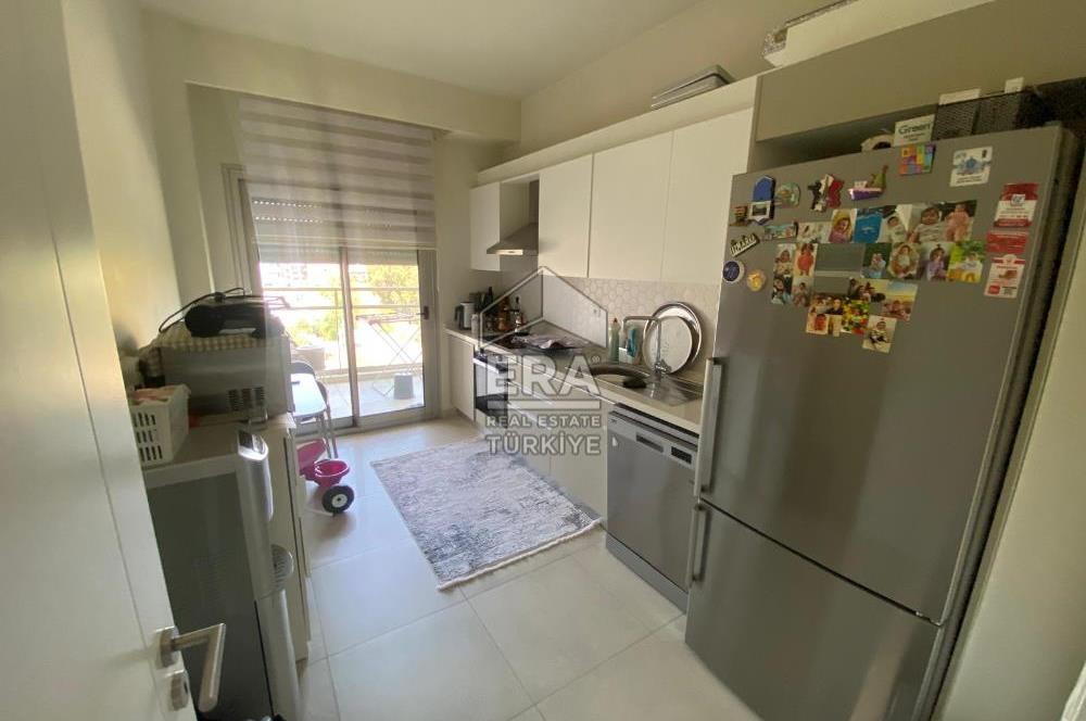 Bornova Narova 5  Sitesinde 2+1 Satılık Daire