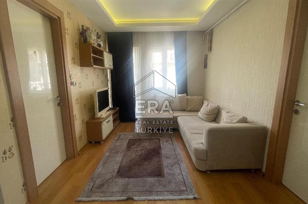 ERA KARAT SERDİVAN ÇAMLICA SİTESİNDE 2+1 SATILIK EŞYALI DAİRE
