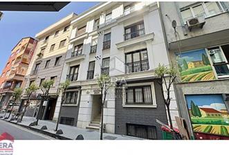 4.Levent Metro Çeliktepe de Kiralık 3+1 Çatı Dubleks Daire