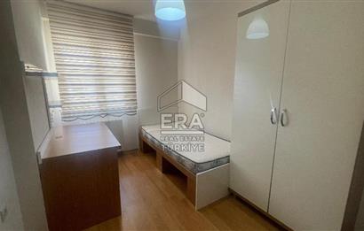 ERA KARAT SERDİVAN ÇAMLICA SİTESİNDE 2+1 SATILIK EŞYALI DAİRE