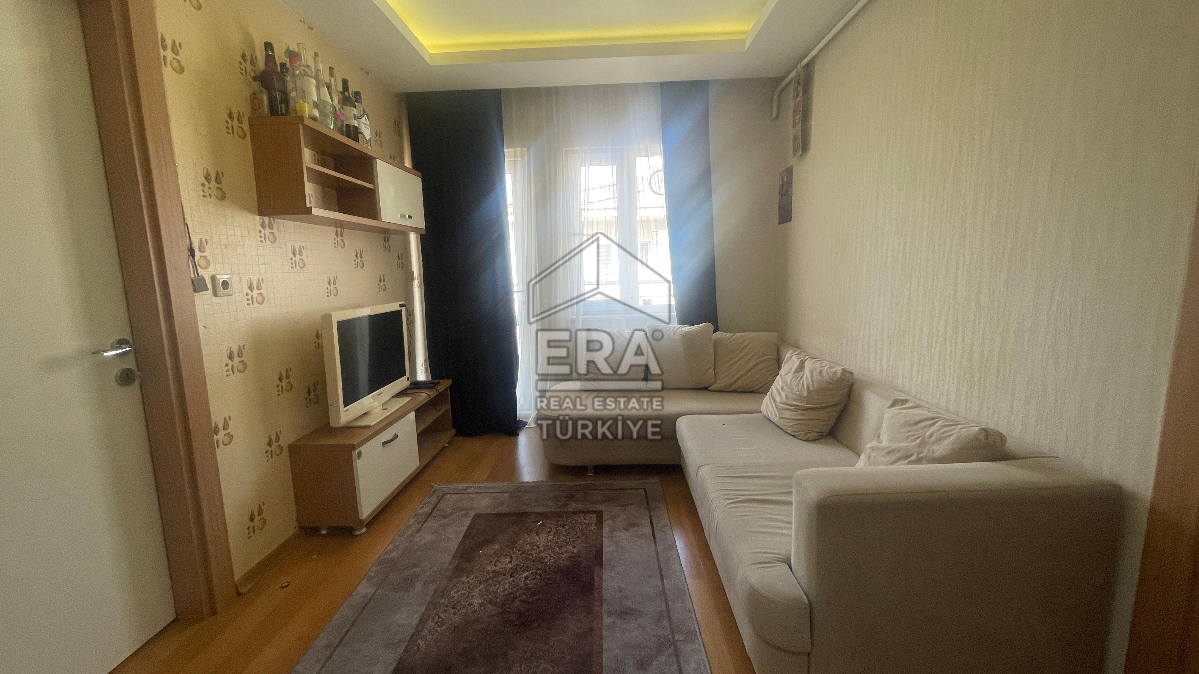 ERA KARAT SERDİVAN ÇAMLICA SİTESİNDE 2+1 SATILIK EŞYALI DAİRE
