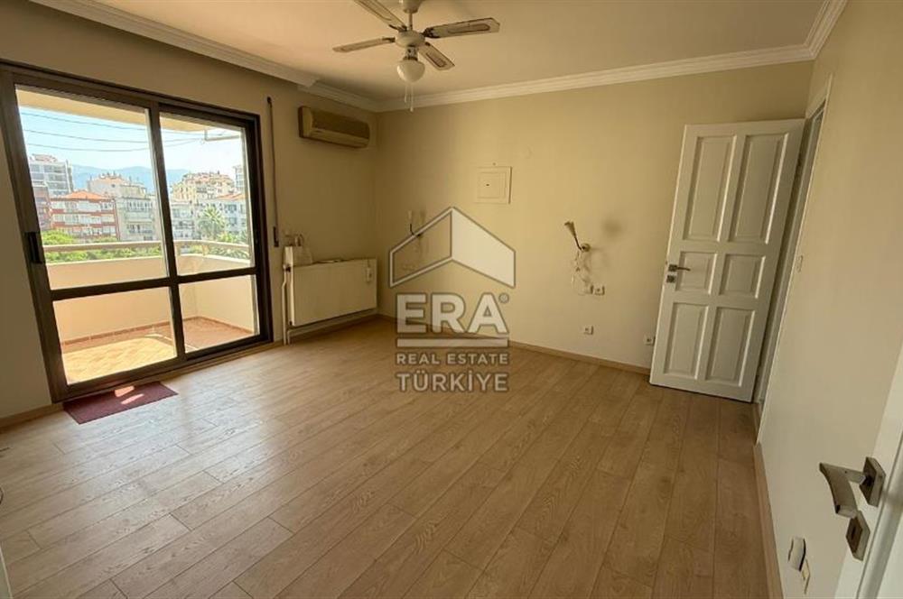 Girne Bulvarı Yakını Satılık 4+1 Satılık Daire