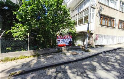 ÜSKÜDAR ZEYNEP KAMİL'DE CADDE ÜZERİ SATILIK 3+1 DAİRE