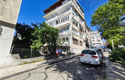 ÜSKÜDAR ZEYNEP KAMİL'DE CADDE ÜZERİ SATILIK 3+1 DAİRE