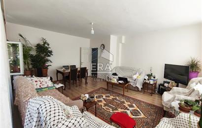 ÜSKÜDAR ZEYNEP KAMİL'DE CADDE ÜZERİ SATILIK 3+1 DAİRE