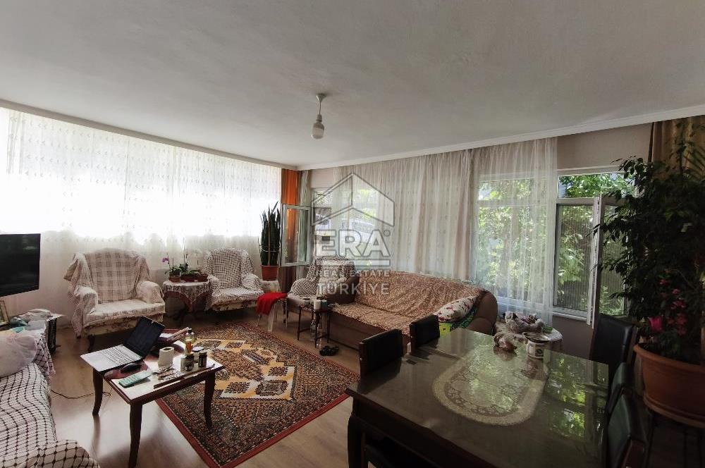 ÜSKÜDAR ZEYNEP KAMİL'DE CADDE ÜZERİ SATILIK 3+1 DAİRE
