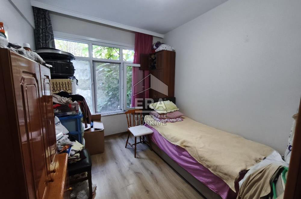 ÜSKÜDAR ZEYNEP KAMİL'DE CADDE ÜZERİ SATILIK 3+1 DAİRE