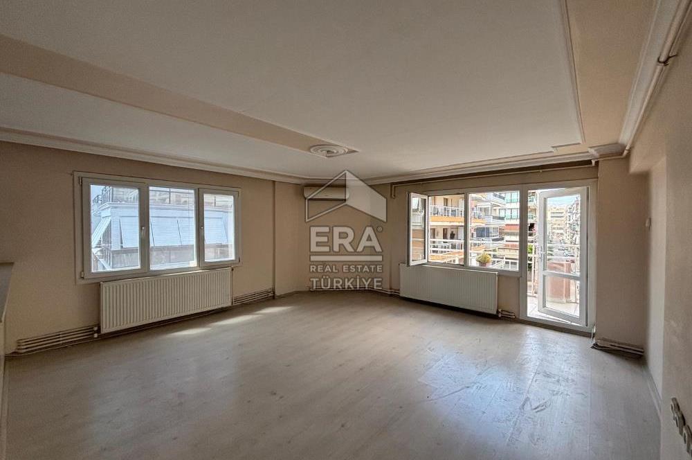 Karşıyaka Yalı Mahallesi 5+1 Kiralık Dubleks Daire