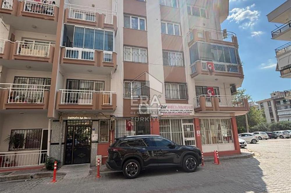 Karşıyaka Yalı Mahallesi 5+1 Kiralık Dubleks Daire