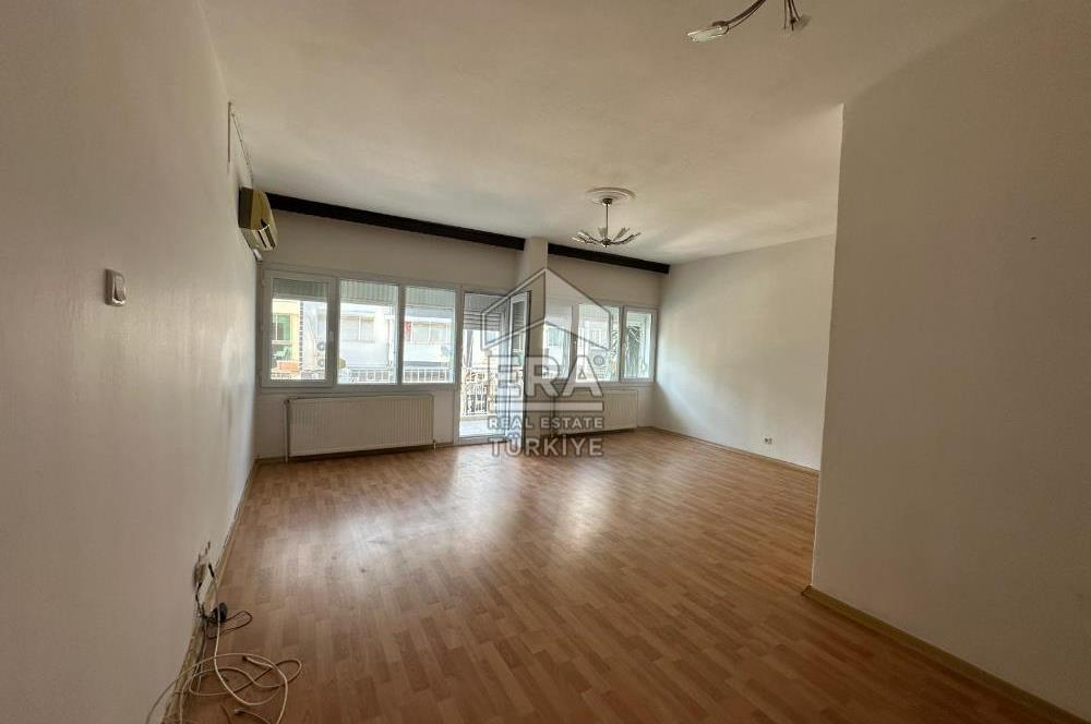 İzmir Konak Piri Reis Mahallesinde Satılık 3+1 Ara Kat Daire