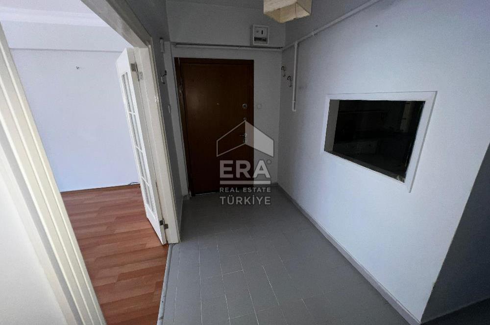 ÜSKÜDAR ALTUNİZADE'DE CADDE ÜZERİ 3+1 KİRALIK 