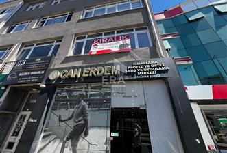 ÜSKÜDAR ALTUNİZADE'DE CADDE ÜZERİ 3+1 KİRALIK 