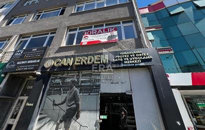 ÜSKÜDAR ALTUNİZADE'DE CADDE ÜZERİ 3+1 KİRALIK 