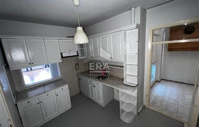 ÜSKÜDAR ALTUNİZADE'DE CADDE ÜZERİ 3+1 KİRALIK 