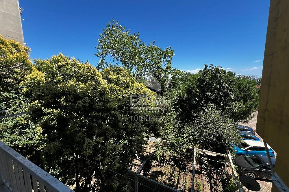 ÜSKÜDAR ALTUNİZADE'DE CADDE ÜZERİ 3+1 KİRALIK 