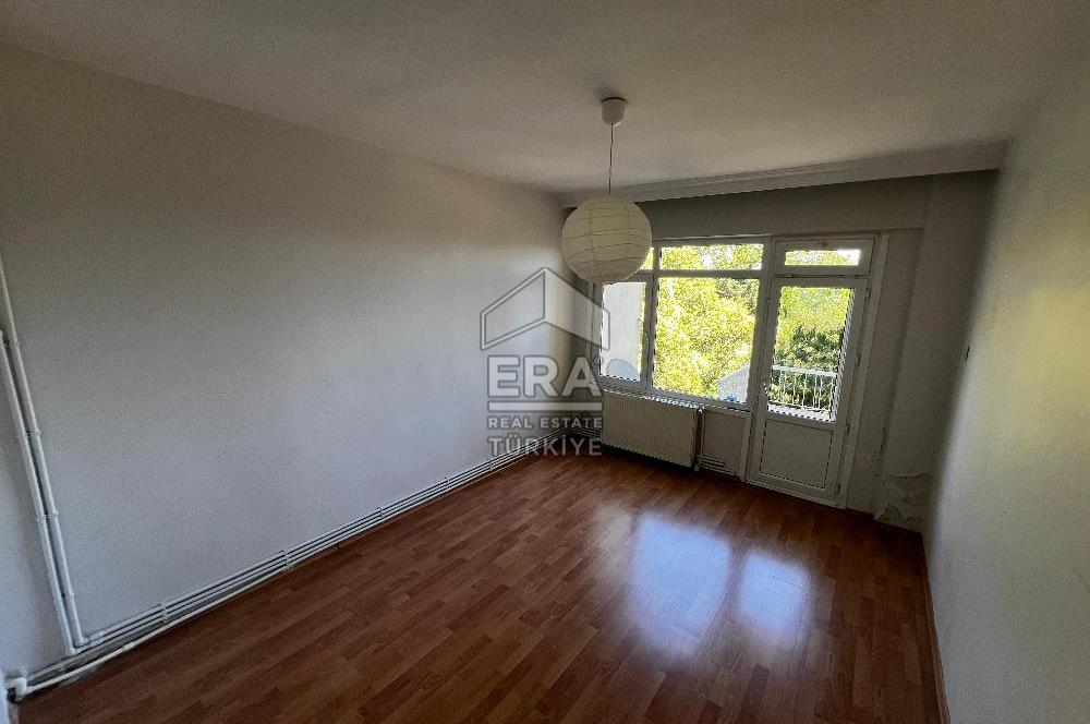ÜSKÜDAR ALTUNİZADE'DE CADDE ÜZERİ 3+1 KİRALIK 