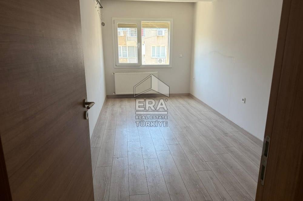 Bostanlı Merkezde 3+1 Satılık Daire