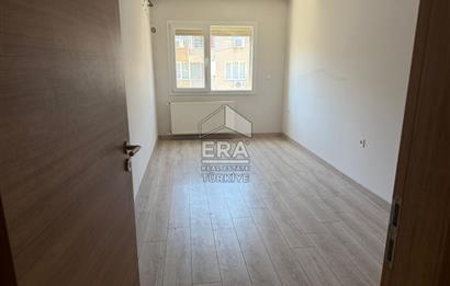 Bostanlı Merkezde 3+1 Satılık Daire