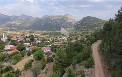 ANTALYA AKSEKİ'DE 1741 M2 KÖY İÇİ İMARLI KÖŞE PARSEL ARSA