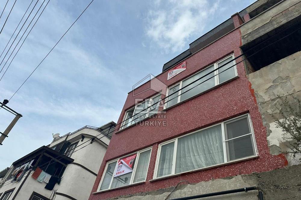 ERA PORT GÜVENCESİYLE KUVA-İ MILLIYE MAHALLESİNDE 4 KATLI BİNA