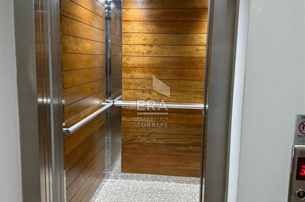 Bostanlı Merkezde 3+1 Satılık Daire