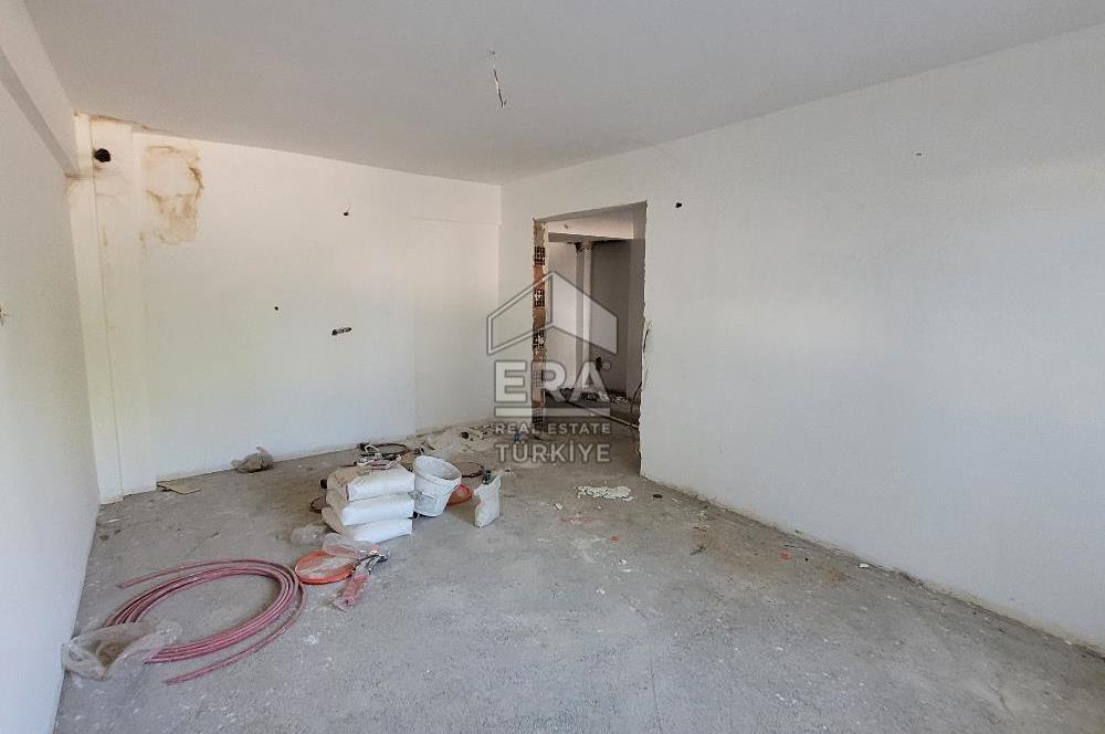 Bahçelievler'de 270 m2 Natamam 3 Katlı Bina