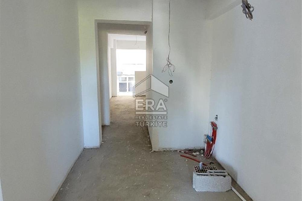 Bahçelievler'de 270 m2 Natamam 3 Katlı Bina