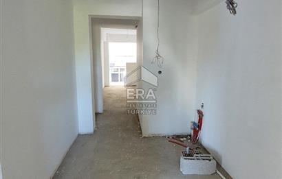 Bahçelievler'de 270 m2 Natamam 3 Katlı Bina