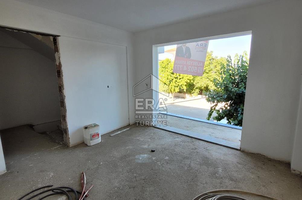 Bahçelievler'de 270 m2 Natamam 3 Katlı Bina