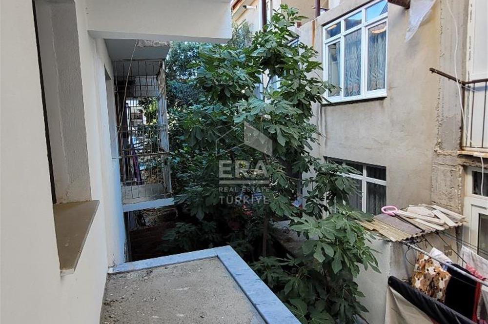 Bahçelievler'de 270 m2 Natamam 3 Katlı Bina