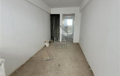Bahçelievler'de 270 m2 Natamam 3 Katlı Bina
