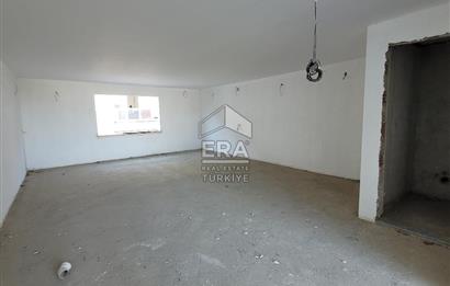 Bahçelievler'de 270 m2 Natamam 3 Katlı Bina