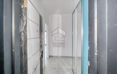 Katip Çelebi Üniversitesi Yakını Site İçinde Satılık 2+1 Daire