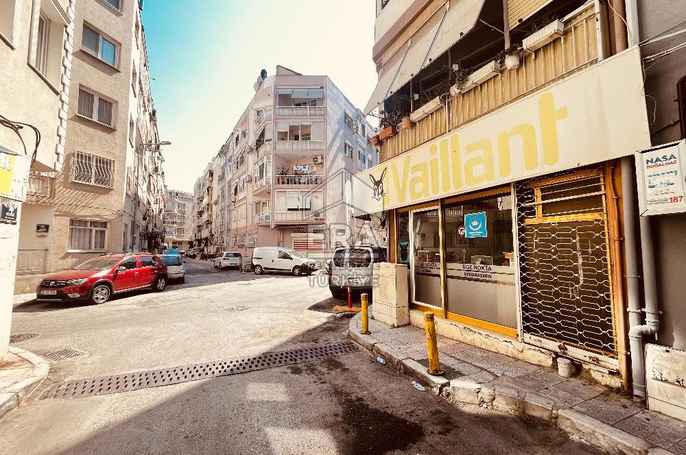 Konak Güzelyalı Mahallesi'nde Satılık Köşe Dükkan
